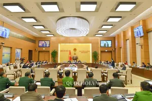Toàn cảnh phiên họp thứ 30 của UBTVQH. Ảnh: QUOCHOI.VN