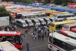 Thực trạng này năm nào cũng diễn ra, thế nhưng các cơ quan quản lý không có giải pháp nào để xử lý khiến người dân vẫn phải chịu thiệt thòi. 