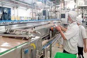 Dây chuyền sản xuất nước La Vie  ở nhà máy Long An