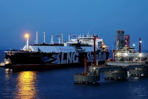  Khí LNG của Canada sẽ xuất khẩu sang một số thị trường châu Á vào năm 2024.  Ảnh: REUTERS