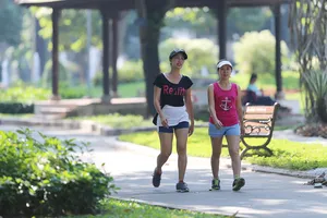 Tập luyện để giữ gìn vóc dáng, sức khỏe cũng là cách  yêu bản thân được nhiều bạn trẻ chú trọng