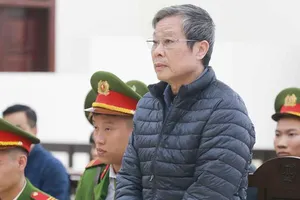 Thu hồi hơn 6.590 tỷ đồng và trên 6 triệu USD trong vụ án MobiFone. Ảnh: TTXVN