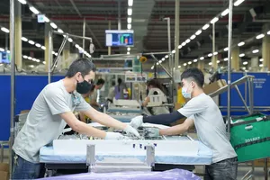 Một góc dây chuyền sản xuất tivi tại tổ hợp nhà máy Samsung  Electronics Ho Chi Minh Complex (SEHC) đóng ở KCNC