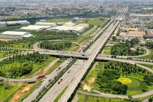 Hạ tầng giao thông tại khu vực quận 2, quận 9, quận Thủ Đức  tiếp tục được tập trung đầu tư trong thời gian tới. Ảnh: HOÀNG HÙNG