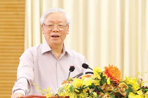 Tổng Bí thư, Chủ tịch nước Nguyễn Phú Trọng phát biểu  tại hội nghị tiếp xúc cử tri các quận Hoàn Kiếm, Ba Đình  và Tây Hồ, TP Hà Nội.  Ảnh: VIẾT CHUNG