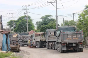 Ngày đầu thu phí BOT đường chuyên dùng ở Đồng Nai: Tài xế phản đối vì mức phí quá cao