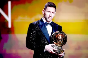 Messi nhận giải thưởng Quả bóng vàng