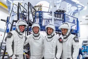 Phi hành đoàn dân sự đầu tiên được SpaceX đưa lên Trạm Vũ trụ quốc tế ISS  và đưa về trái đất an toàn hồi tháng 4-2022. Ảnh: AP