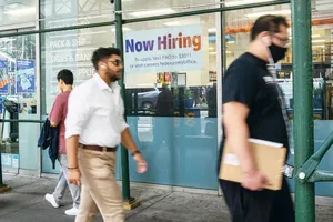 Thị trường lao động Mỹ hồi phục ngoài dự kiến  của giới chuyên gia