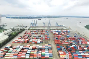 Một góc Cảng Hiệp Phước - Nhà Bè, TPHCM. Ảnh: HOÀNG HÙNG