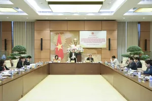 Toàn cảnh buổi làm việc. Ảnh: QUOCHOI