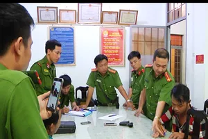 Bắt một bảo vệ ngân hàng dùng súng để giải quyết mâu thuẫn