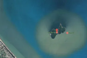 Đảo Hòn Ngư - nơi xảy ra vụ chìm tàu. Ảnh: Google Maps