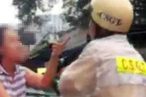 Người phụ nữ có hành vi lăng mạ CSGT