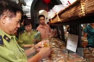 Phát hiện nhiều vụ vi phạm trong sản xuất, kinh doanh bánh trung thu