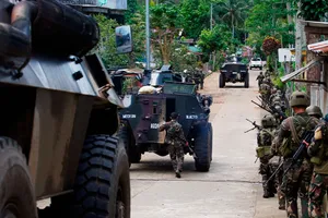 Đại tá Romeo Brawner cho biết đã giải cứu tất cả con tin bị phiến quân bắt giữ tại Marawi. Ảnh: AP