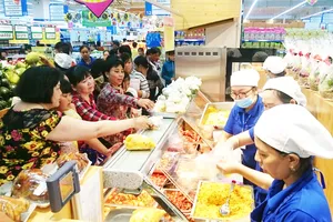 Siêu thị Co.opmart Chư Sê sẽ giảm giá mạnh và tặng Honda Lead dịp khai trương