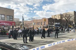 Cảnh sát phong tỏa hiện trường vụ việc xảy ra tại quận Brooklyn, New York, Mỹ, ngày 4-4-2018. Ảnh: REUTERS