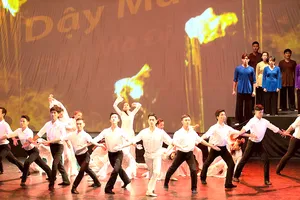 Kịch múa Còn mãi bản hùng ca 