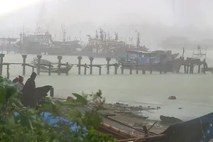 Đề phòng gió mạnh và sóng lớn trên các vùng biển phía Nam