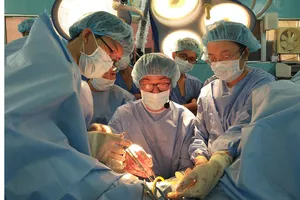 Sử dụng mảnh ghép 6 nhánh trong điều trị bệnh lý sa tạng chậu tại Bệnh viện Bình Dân