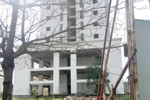 Chung cư Gia Phú trong tình trạng tranh chấp,  chưa biết ngày xây xong