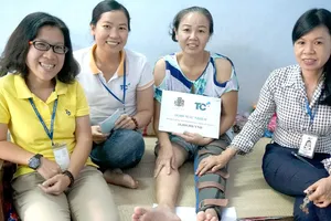 “Quỹ 10.000 đồng mầu nhiệm” đã giúp nhiều công nhân vượt qua khó khăn