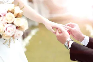  Hạnh phúc là phải vun đắp từ tình cảm chân thành,  không hình thành từ sự lớn - nhỏ của tiệc cưới