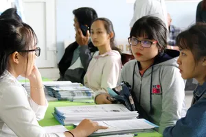Nhiều trường công bố điểm chuẩn