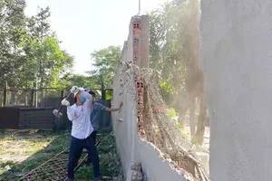 Tổ chức cưỡng chế các công trình xây dựng không phép trên địa bàn phường Linh Trung,  quận Thủ Đức, TPHCM