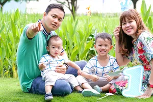 Không có người giúp việc, gia đình càng tăng tính kết nối giữa các thành viên. Ảnh:  HOÀNG HÙNG