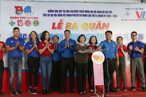 Đưa vào sử dụng hệ thống năng lượng mặt trời  tại Nhà Thiếu nhi quận Phú Nhuận,  do EVNHCMC tài trợ, số tiền 65 triệu đồng