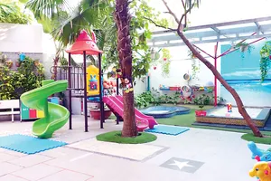 Không gian xanh thoáng mát dành cho các bé Trường Worldkids