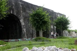 Khai quật khảo cổ Thành nhà Hồ