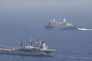 Ấn Độ cùng 3 nước châu Âu diễn tập hải quân