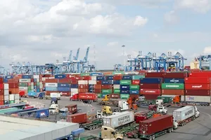 Đề xuất cơ chế đặc thù để giải phóng hàng tồn tại cảng Cát Lái