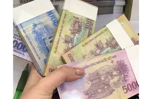 Truy tố cựu nhân viên ngân hàng lừa đổi tiền tết hàng tỷ đồng