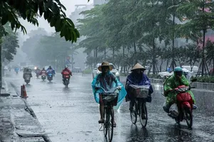 Mưa dông mở rộng trên toàn khu vực Bắc bộ