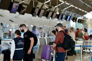 Du khách đến sân bay Suvarnabhumi, Thái Lan