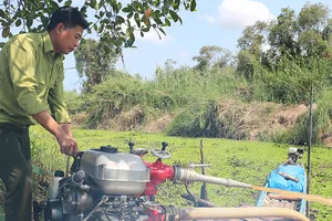 Vườn quốc gia U Minh Hạ chuẩn bị sẵn các phương tiện  để phòng cháy chữa cháy rừng. Ảnh: TẤN THÁI 