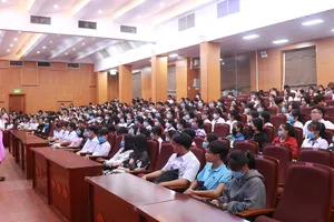 Trường Đại học Công nghiệp Thực phẩm TPHCM tổ chức  hướng dẫn tân sinh viên phòng ngừa thông tin lừa đảo 