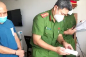 Lực lượng chức năng đấu tranh, khai thác một đối tượng  vì có hành vi tổ chức các hoạt động chống phá dịp lễ 30-4-2022