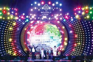 Lễ kick off The Beverly Solari sôi động với tiết mục mở màn ấn tượng