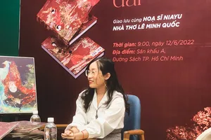 Trần Mỹ Ngọc trong chương trình ra mắt artbook Ký mộng  tại Đường sách TPHCM