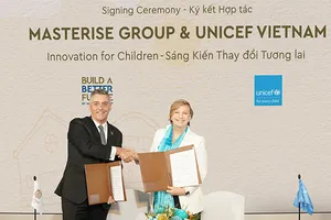 Masterise Group và UNICEF Việt Nam trong lễ ký kết hợp tác chiến lược giai đoạn 2022-2024, phát triển dự án Innovation for Children. Ảnh: Masterise Group
