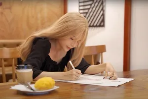 NTK Trần Phương Hoa đang thực hiện  bộ sưu tập Viet Flora