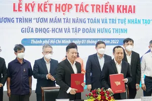 Đại học Quốc gia TPHCM: Đẩy mạnh hợp tác, tài trợ học bổng cho sinh viên
