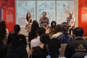 Đông đảo bạn đọc đến dự buổi ra mắt bộ truyện tranh lấy cảm hứng từ sử Việt Vạn nhân ký - Noãn