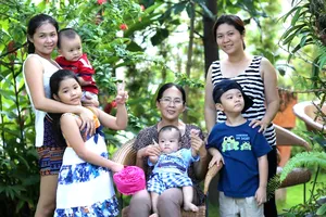 Hạnh phúc là sự sum vầy, đoàn kết của cả gia đình. Ảnh: DŨNG PHƯƠNG