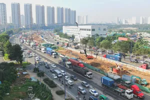 Nút giao An Phú (TP Thủ Đức, TPHCM) đang được gấp rút thi công. Ảnh: HOÀNG HÙNG